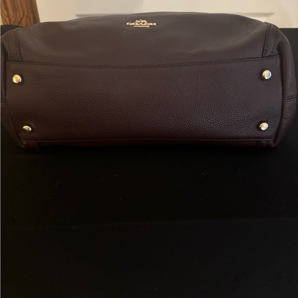 COACH luxury line hobo in Cabernet grain leather with gold hardware. NEW - Picture 13 of 15